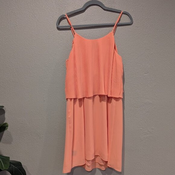 Mossimo * Women's Peach Pleated Dress * Size Medium - Picture 2 of 3